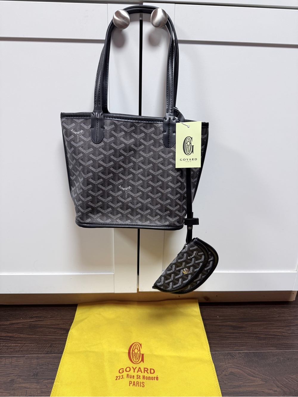 NWT LUXURY GEOMETRICAL BLACK PRINT SMALL TOTE